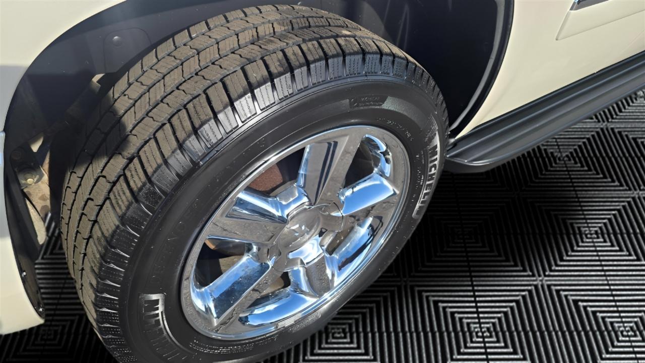 Chevrolet Tahoe LTZ 4WD 2013