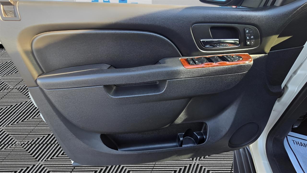 Chevrolet Tahoe LTZ 4WD 2013