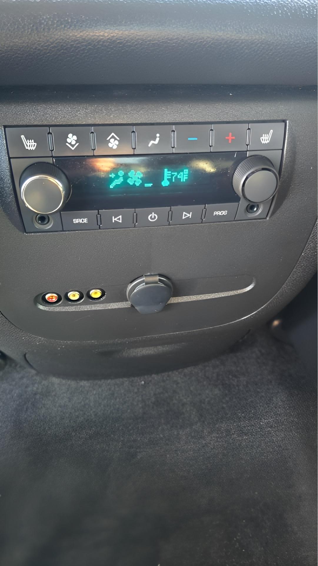 Chevrolet Tahoe LTZ 4WD 2013