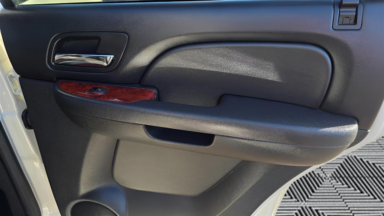 Chevrolet Tahoe LTZ 4WD 2013