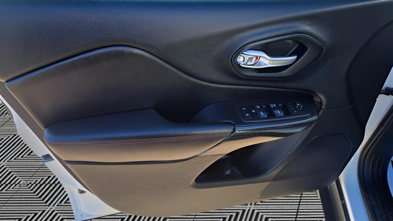 Jeep Cherokee Trailhawk 4WD 2017