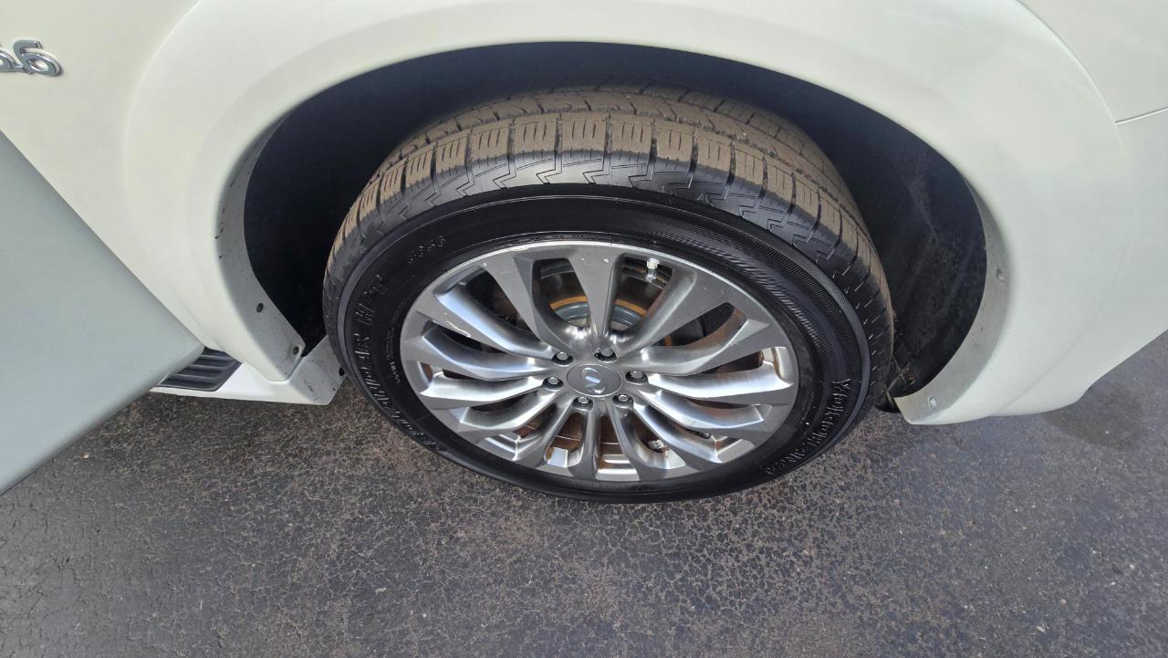 Infiniti QX80 4WD 2015