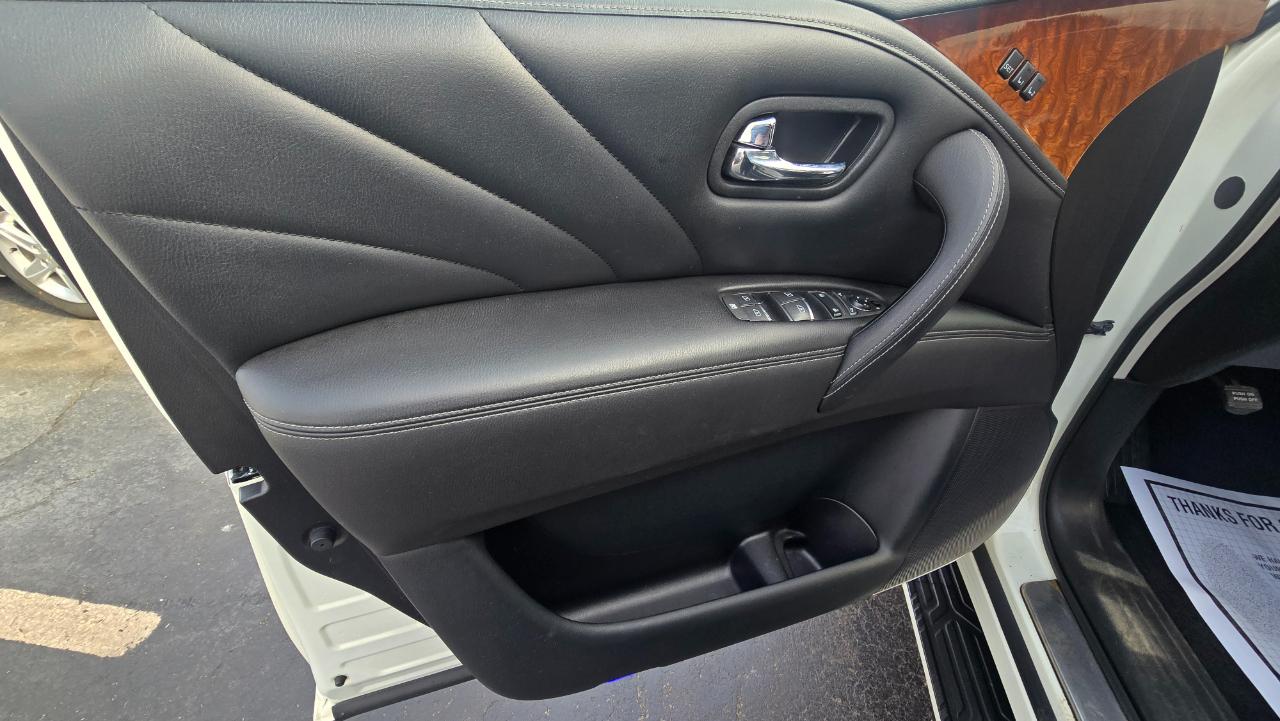 Infiniti QX80 4WD 2015