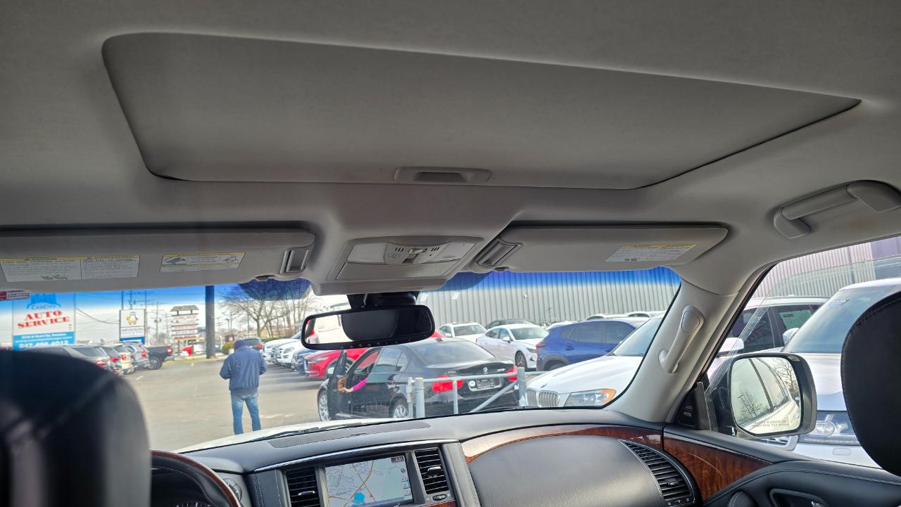 Infiniti QX80 4WD 2015