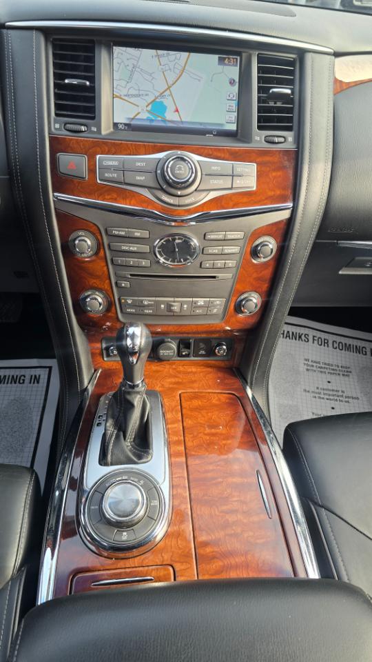 Infiniti QX80 4WD 2015