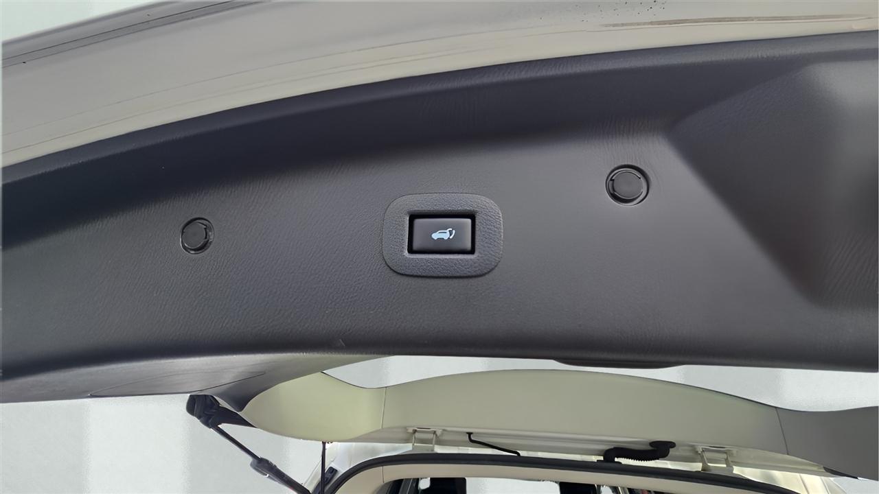 Infiniti QX80 4WD 2015