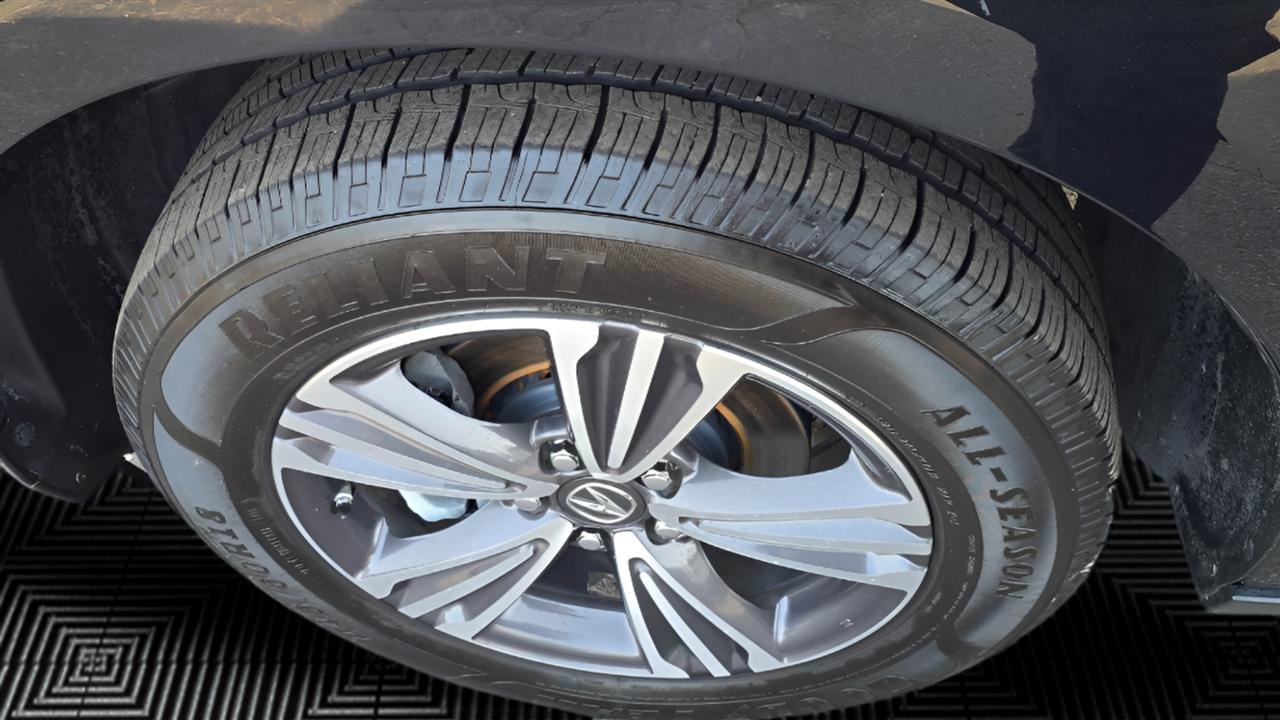 Acura MDX 9-Spd AT 2018