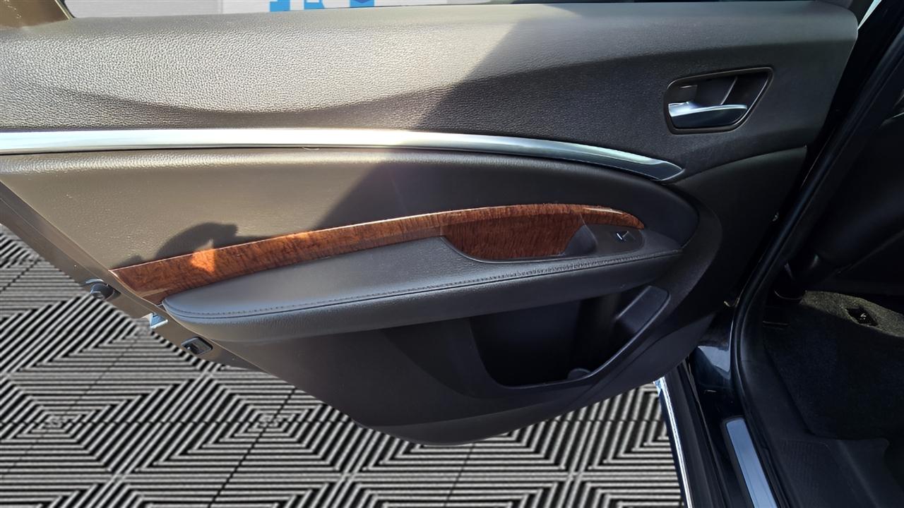 Acura MDX 9-Spd AT 2018