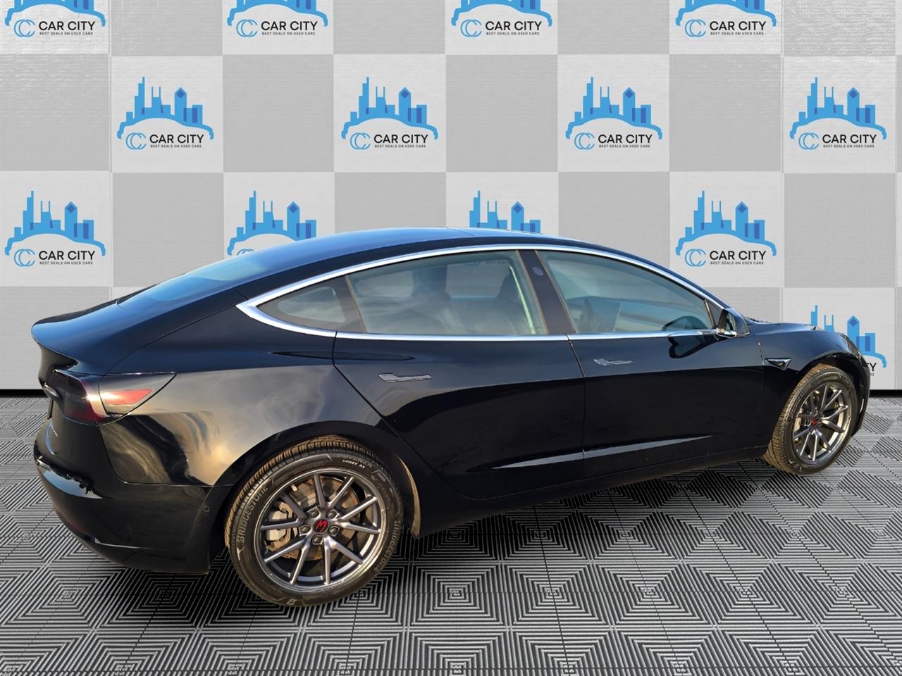 Tesla Model 3 Long Range 2019