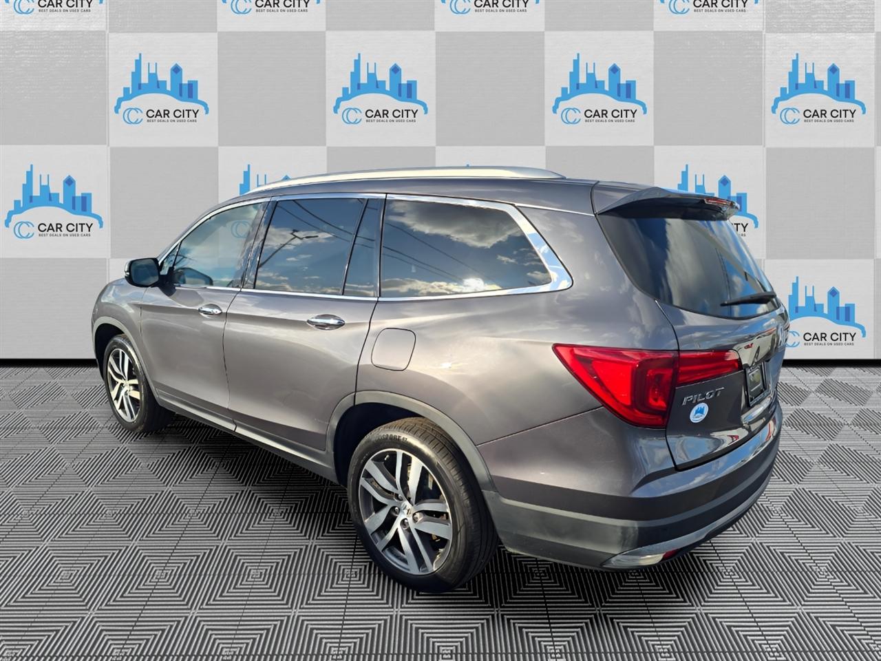 Honda Pilot Touring 4WD 2016