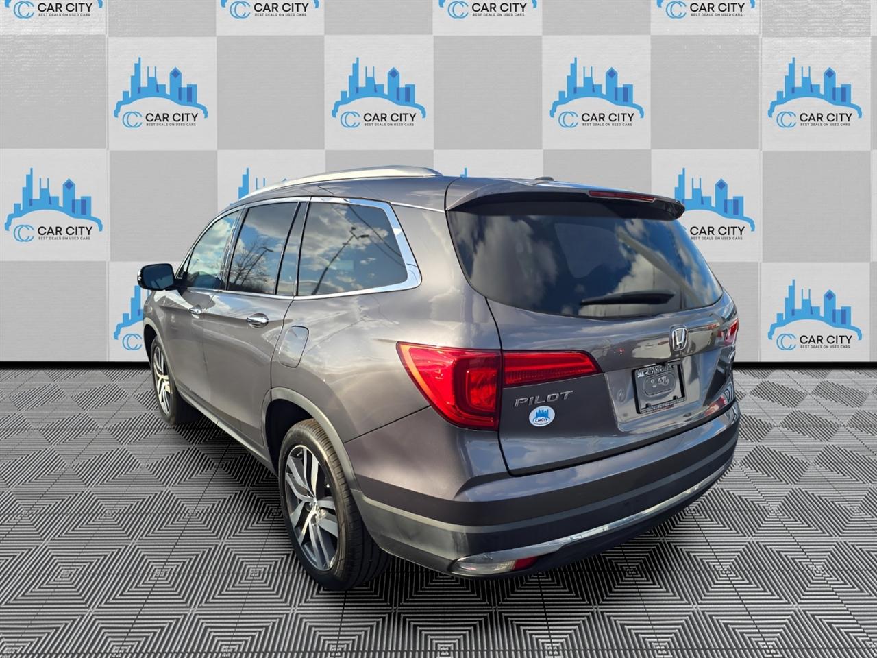 Honda Pilot Touring 4WD 2016