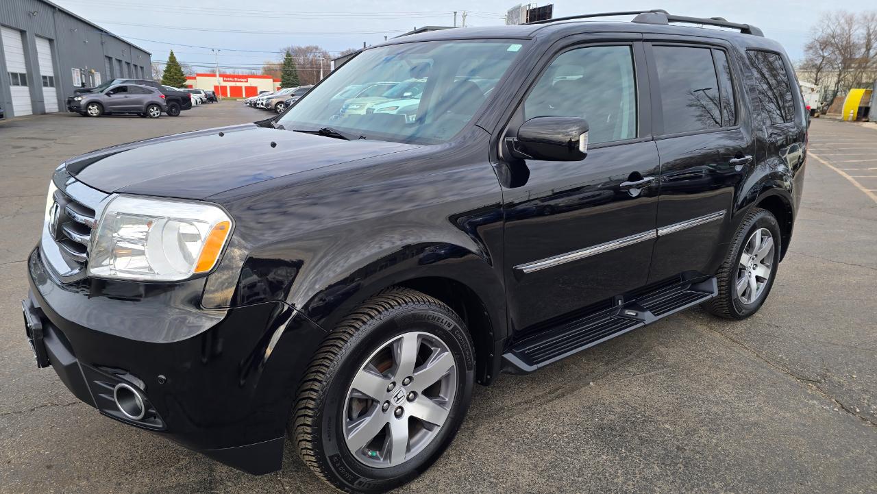 Honda Pilot Touring 4WD 5-Spd AT with DVD 2013