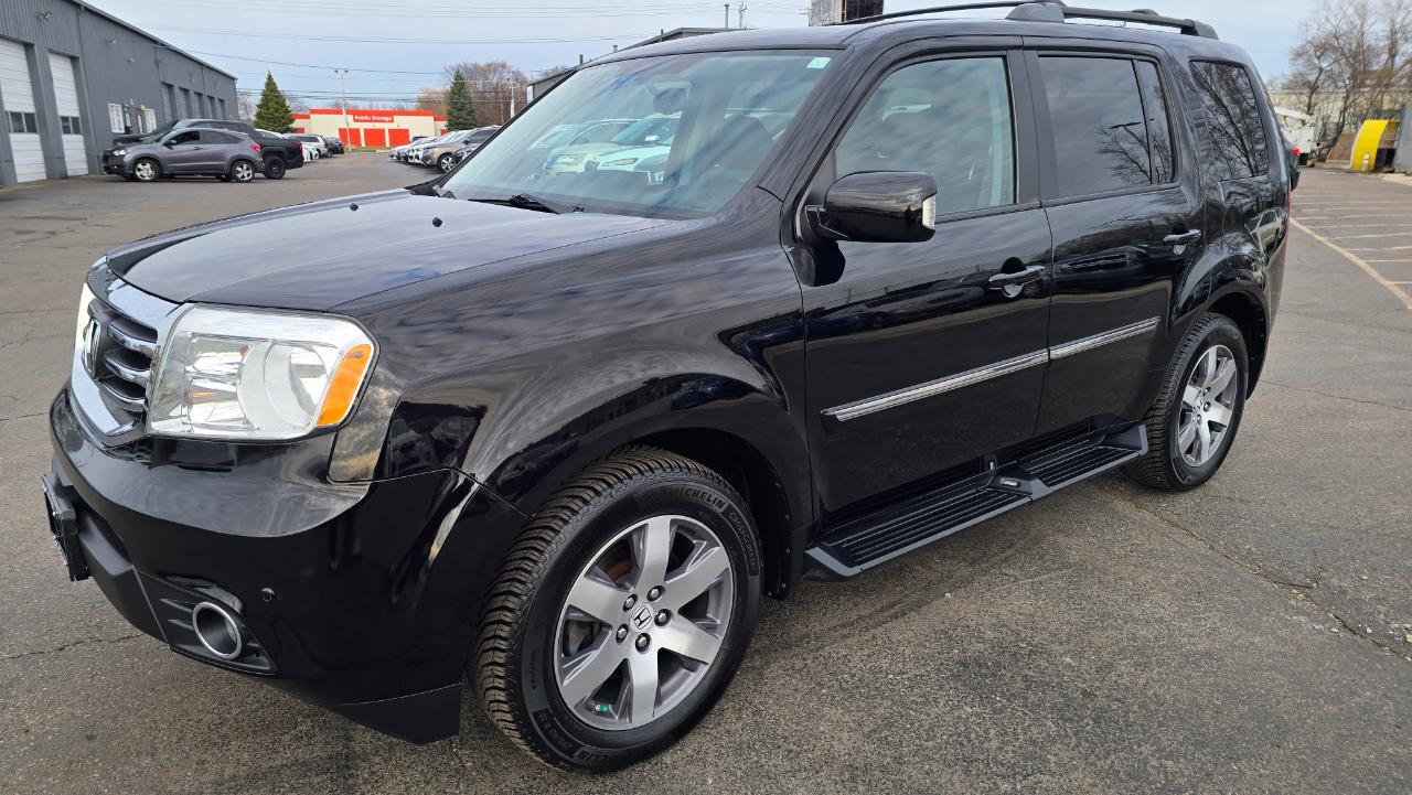 Honda Pilot Touring 4WD 5-Spd AT with DVD 2013