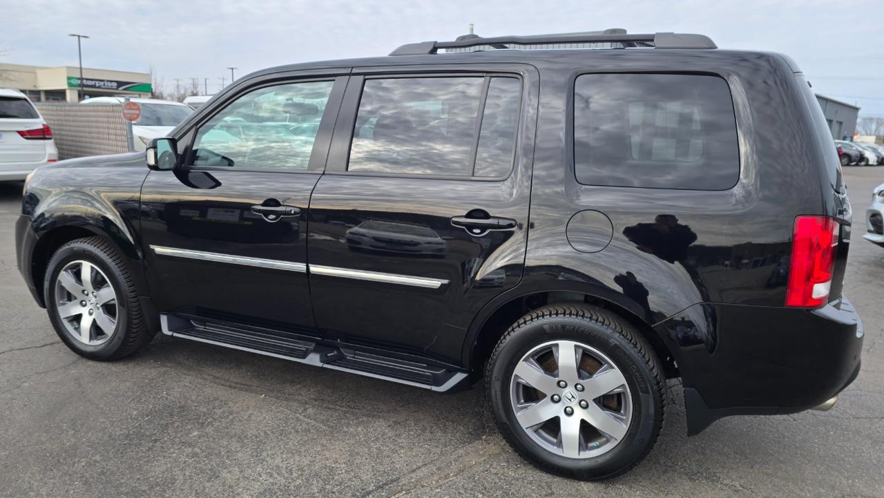 Honda Pilot Touring 4WD 5-Spd AT with DVD 2013