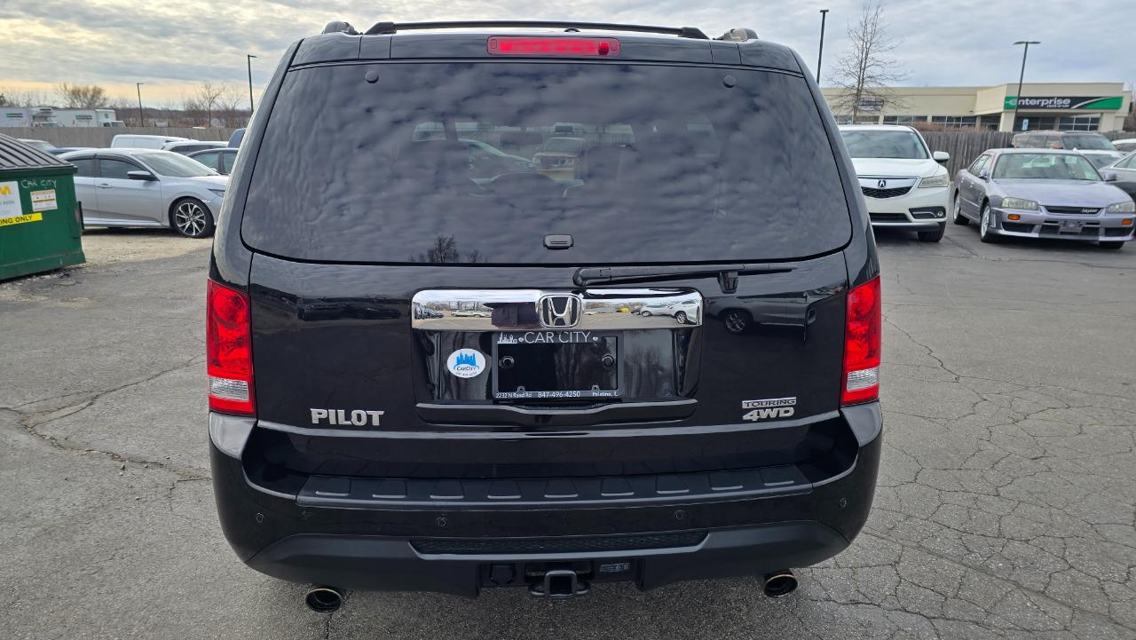 Honda Pilot Touring 4WD 5-Spd AT with DVD 2013