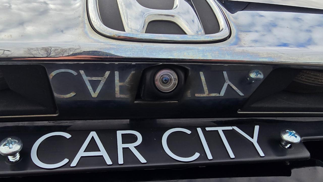 Honda Pilot Touring 4WD 5-Spd AT with DVD 2013