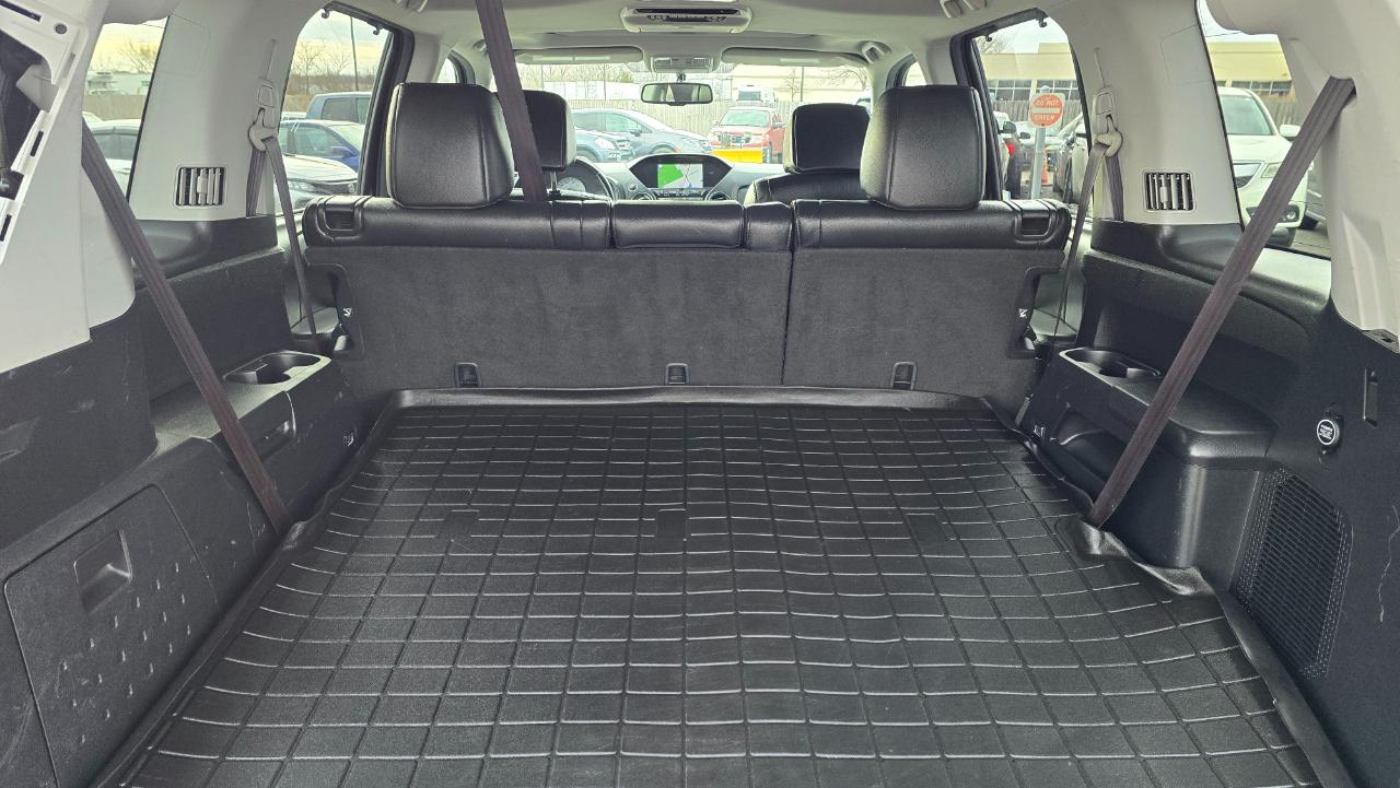 Honda Pilot Touring 4WD 5-Spd AT with DVD 2013