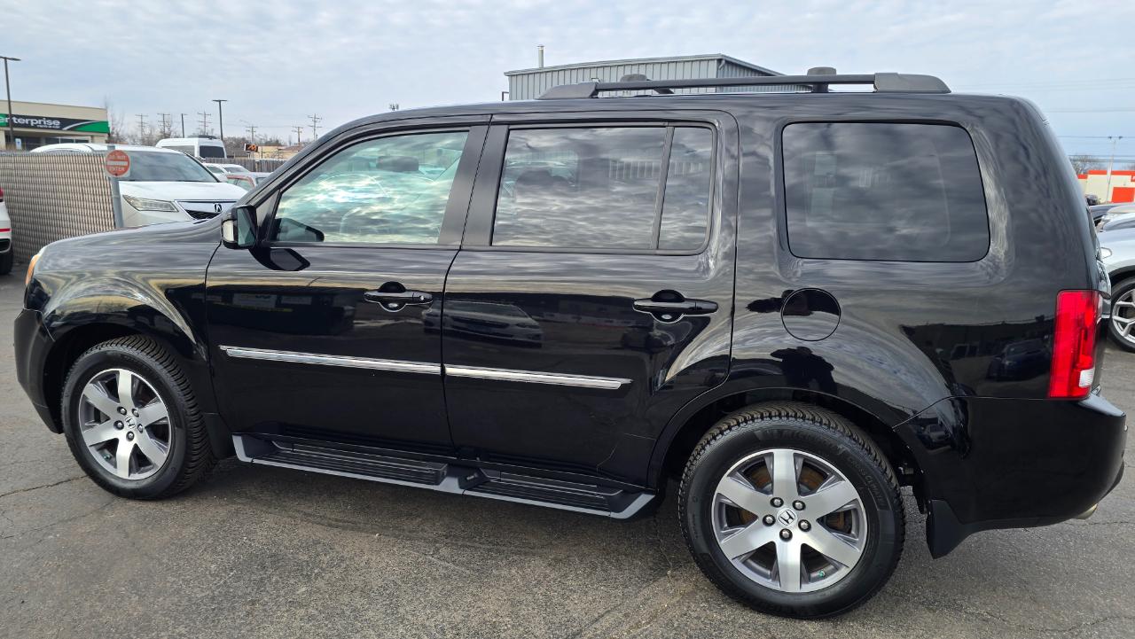 Honda Pilot Touring 4WD 5-Spd AT with DVD 2013
