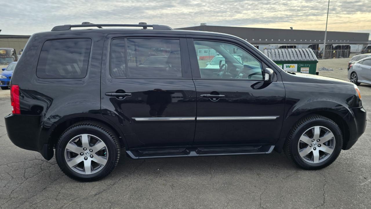 Honda Pilot Touring 4WD 5-Spd AT with DVD 2013