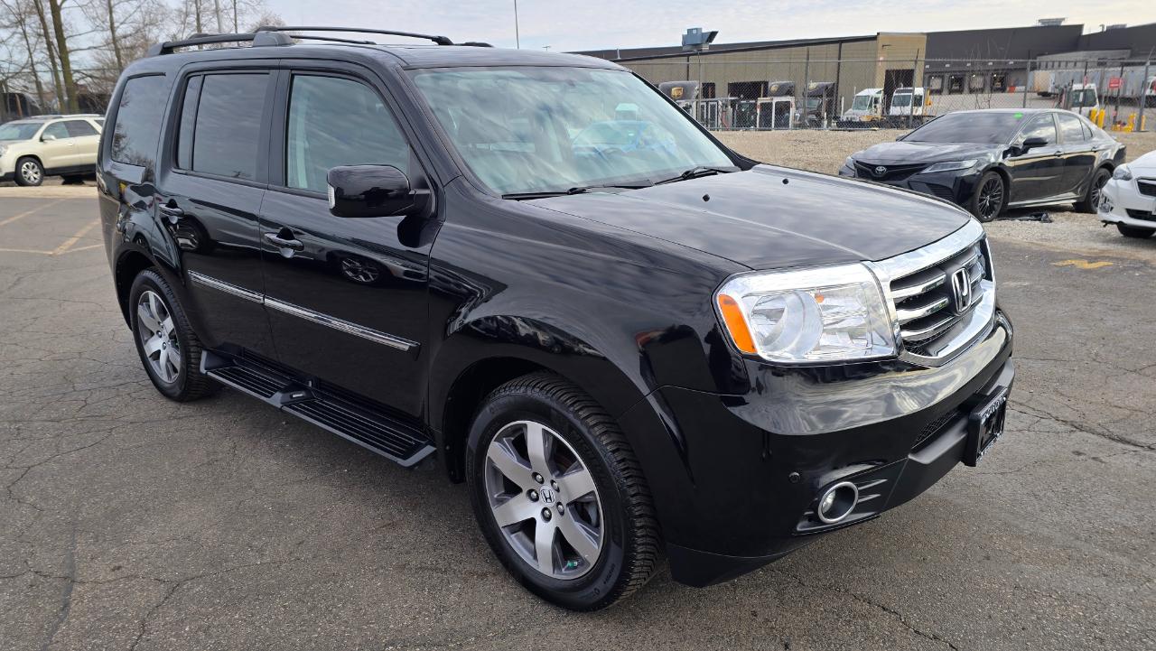 Honda Pilot Touring 4WD 5-Spd AT with DVD 2013