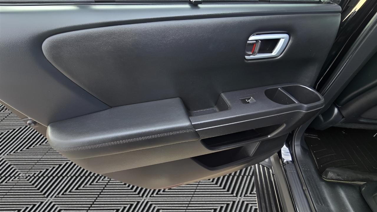 Honda Pilot Touring 4WD 5-Spd AT with DVD 2013