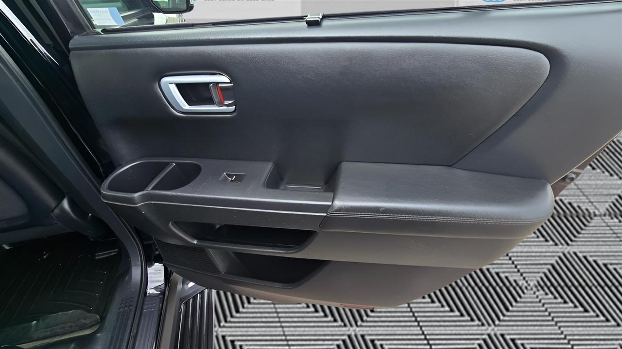 Honda Pilot Touring 4WD 5-Spd AT with DVD 2013