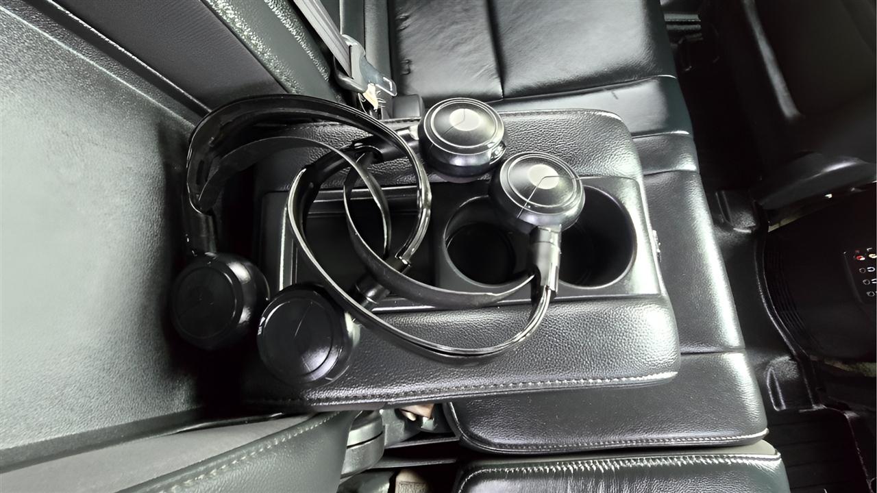 Honda Pilot Touring 4WD 5-Spd AT with DVD 2013