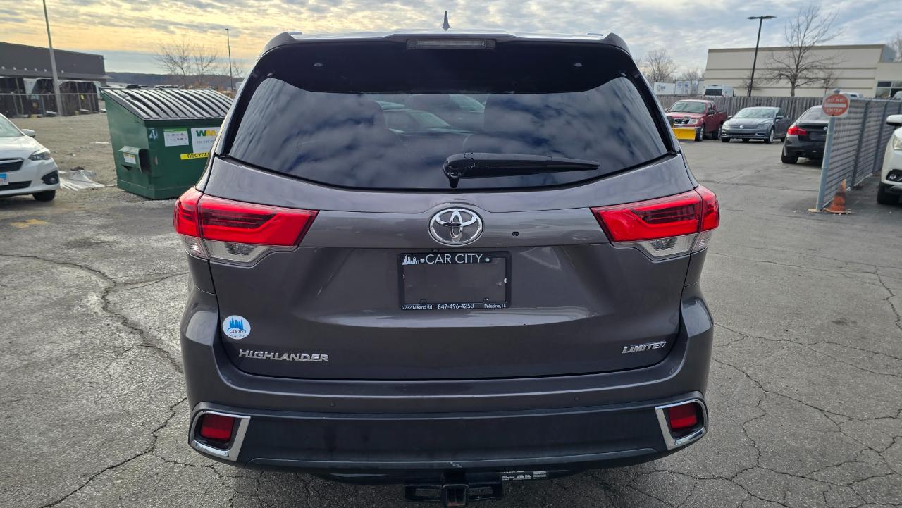 Toyota Highlander Limited FWD V6 2018