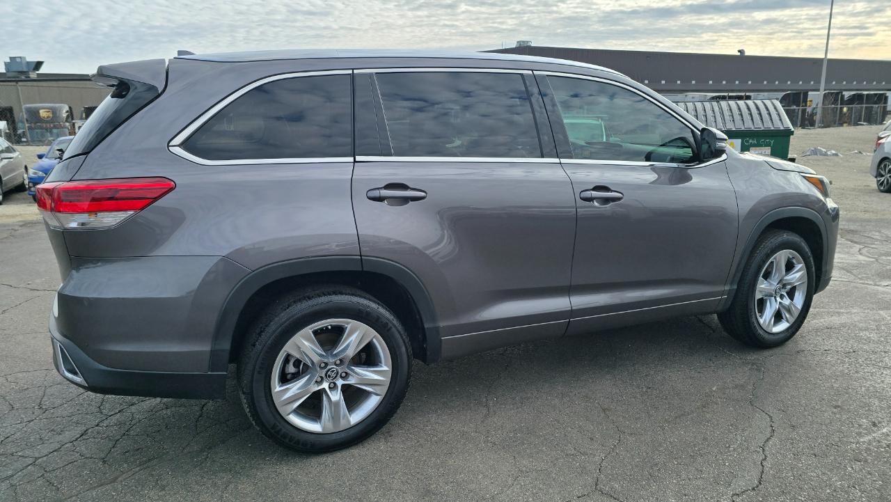 Toyota Highlander Limited FWD V6 2018