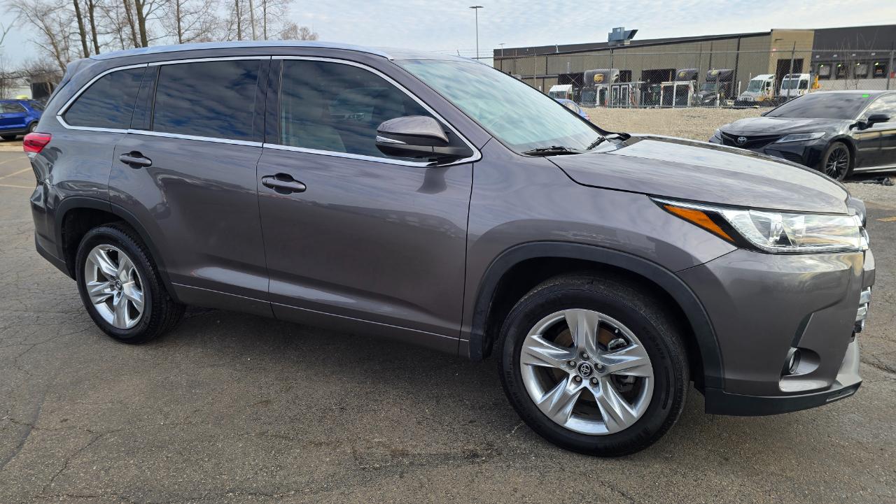 Toyota Highlander Limited FWD V6 2018