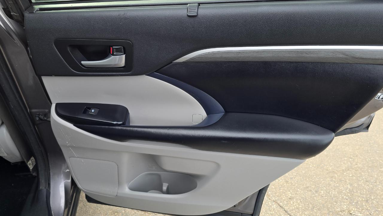 Toyota Highlander Limited FWD V6 2018