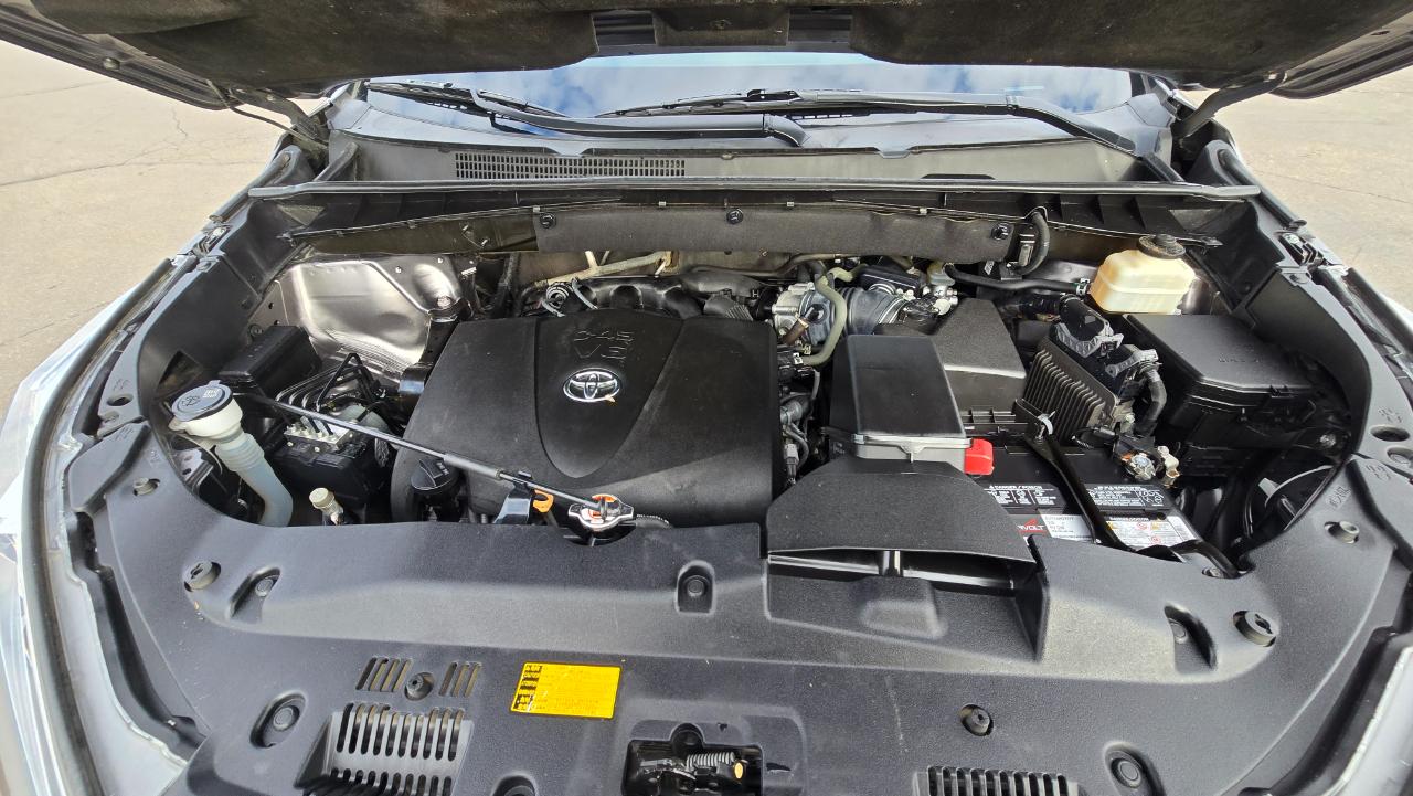 Toyota Highlander Limited FWD V6 2018