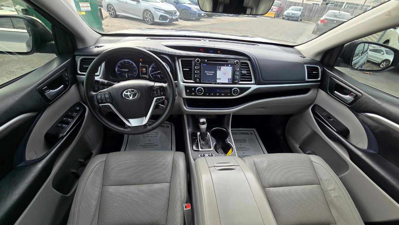 Toyota Highlander Limited FWD V6 2018
