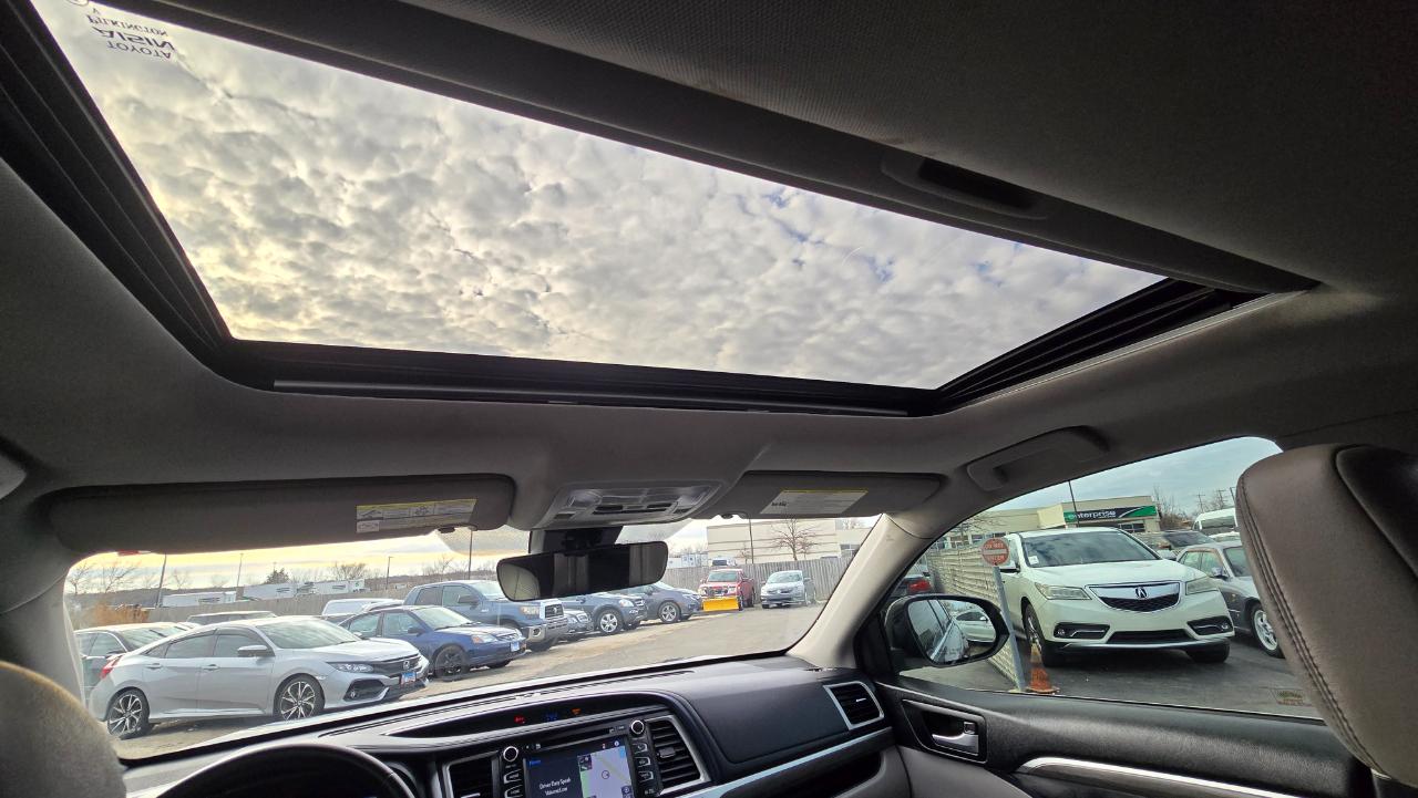 Toyota Highlander Limited FWD V6 2018