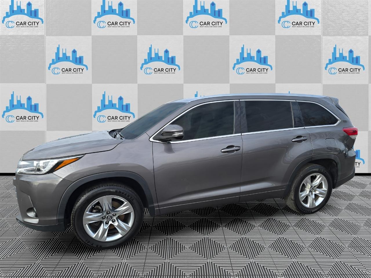 Toyota Highlander Limited FWD V6 2018