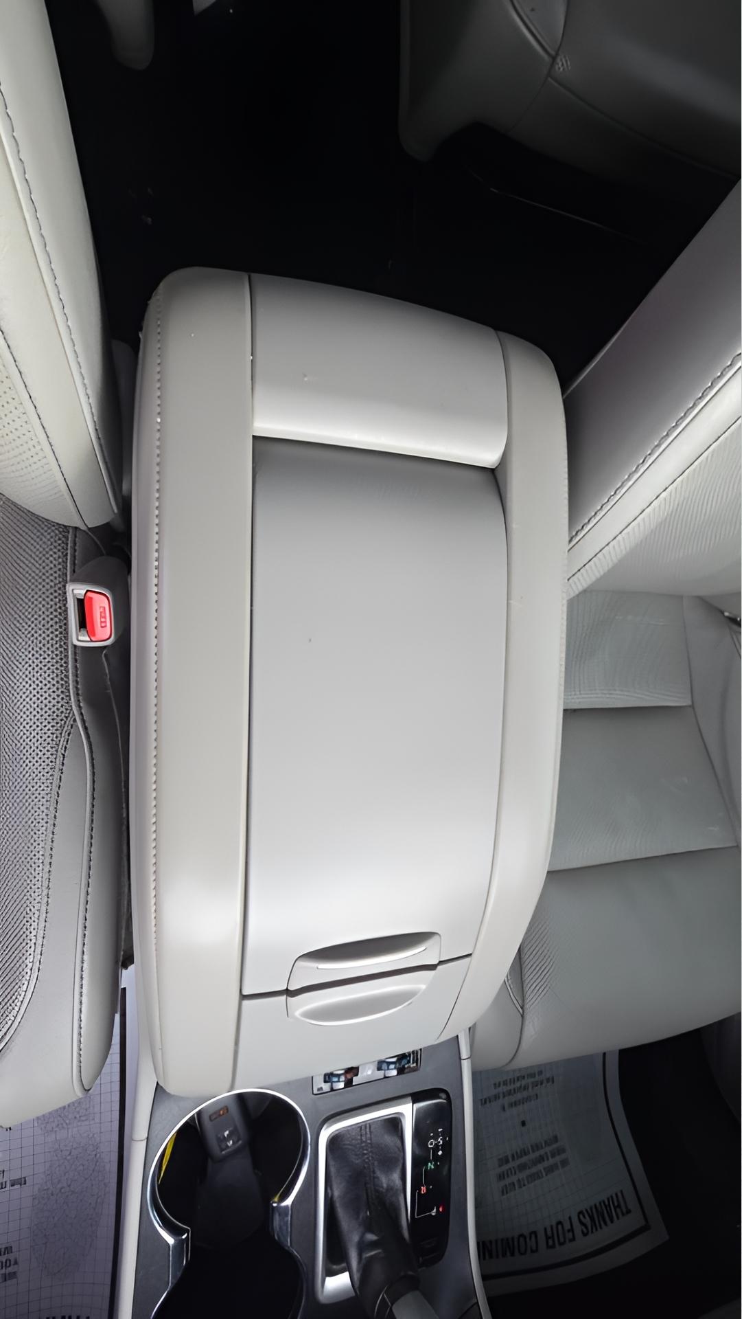 Toyota Highlander Limited FWD V6 2018