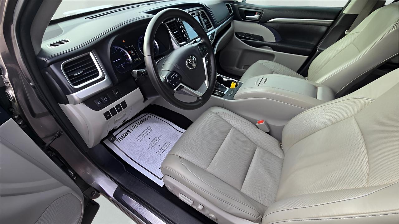 Toyota Highlander Limited FWD V6 2018