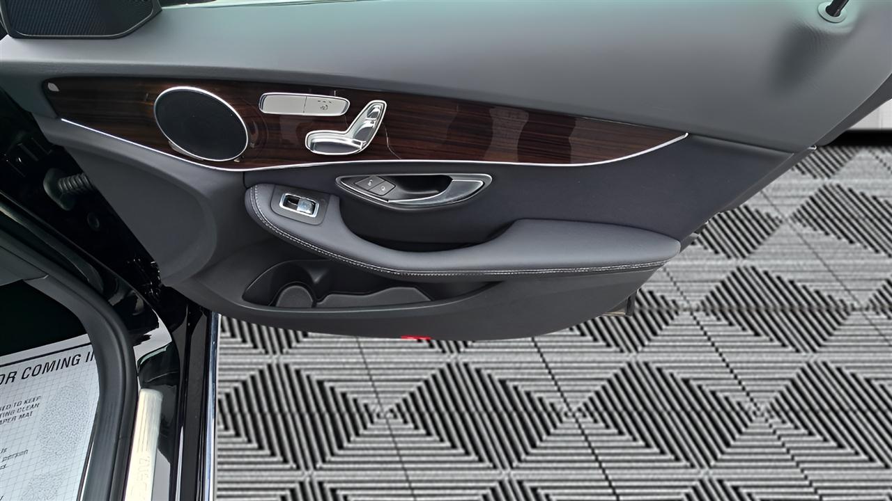 Mercedes-Benz C-Class C300 4MATIC Sedan 2018