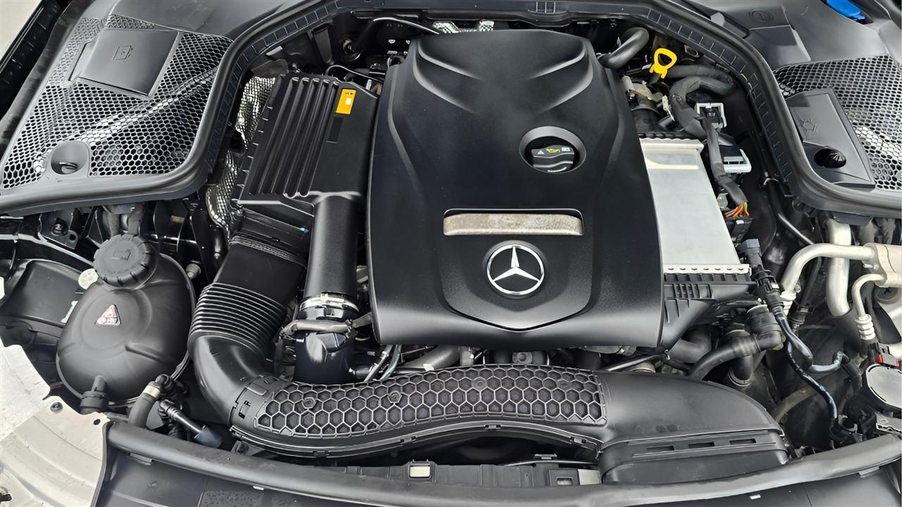 Mercedes-Benz C-Class C300 4MATIC Sedan 2018