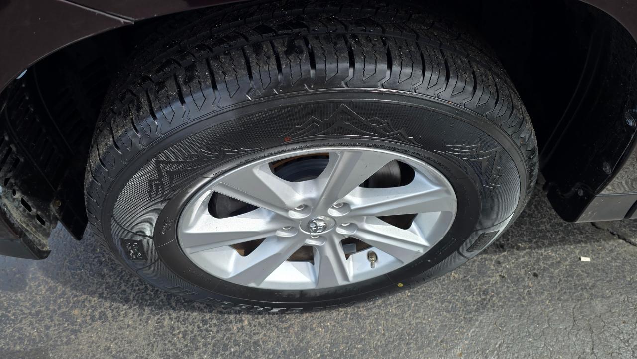 Toyota Highlander 4dr V6 4WD (Natl) 2011