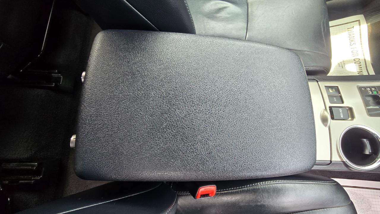 Toyota Highlander 4dr V6 4WD (Natl) 2011