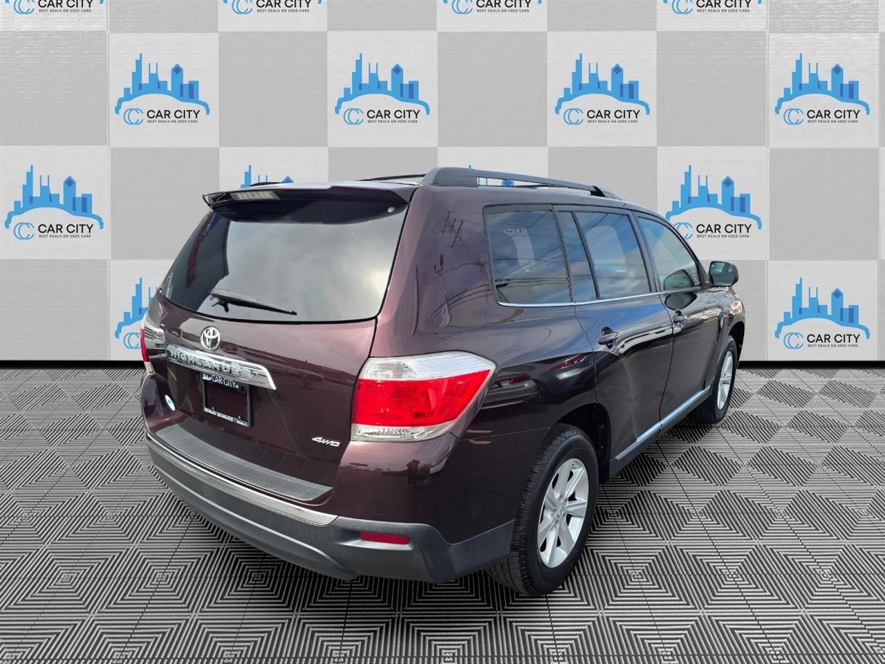 Toyota Highlander 4WD 2011