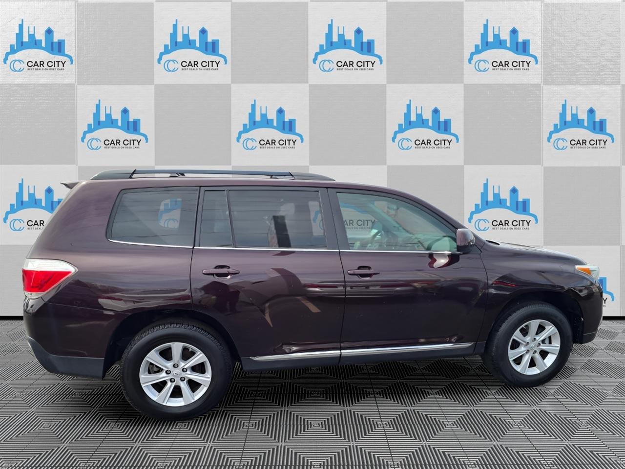 Toyota Highlander 4WD 2011