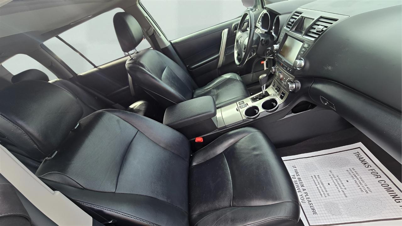 Toyota Highlander 4WD 2011