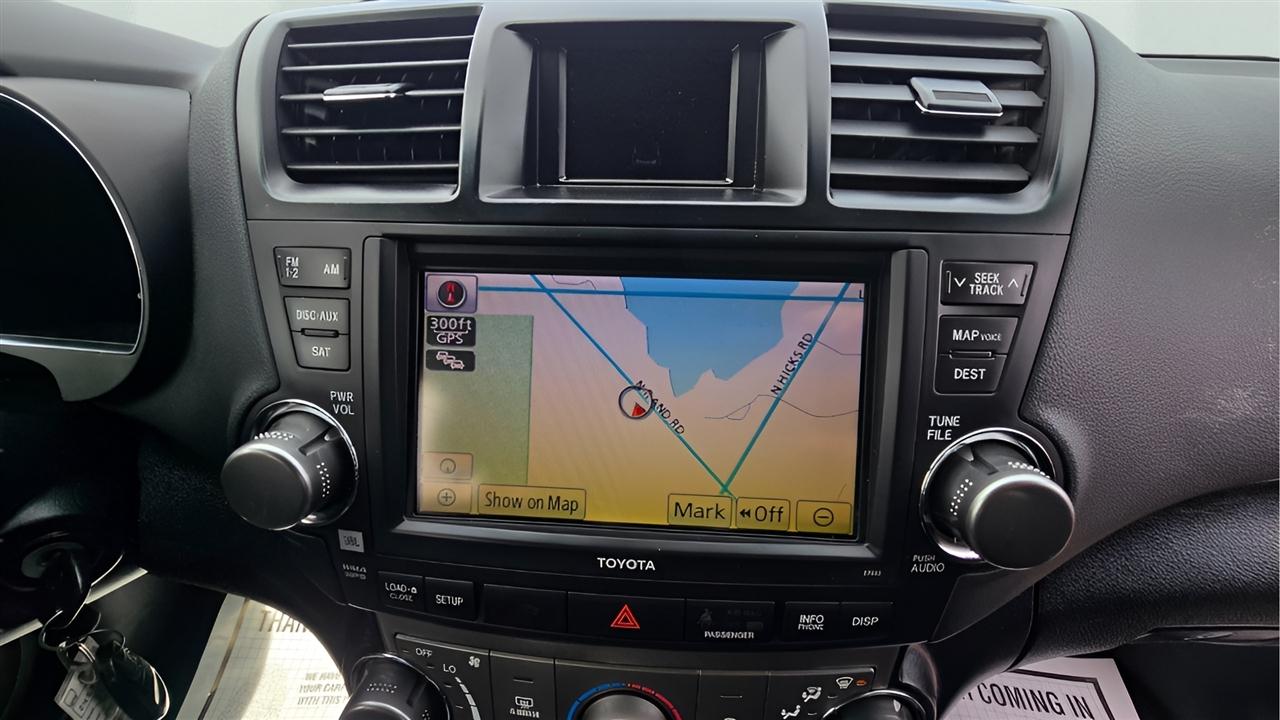 Toyota Highlander 4WD 2011