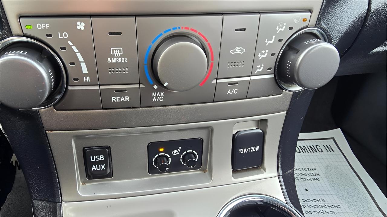 Toyota Highlander 4WD 2011