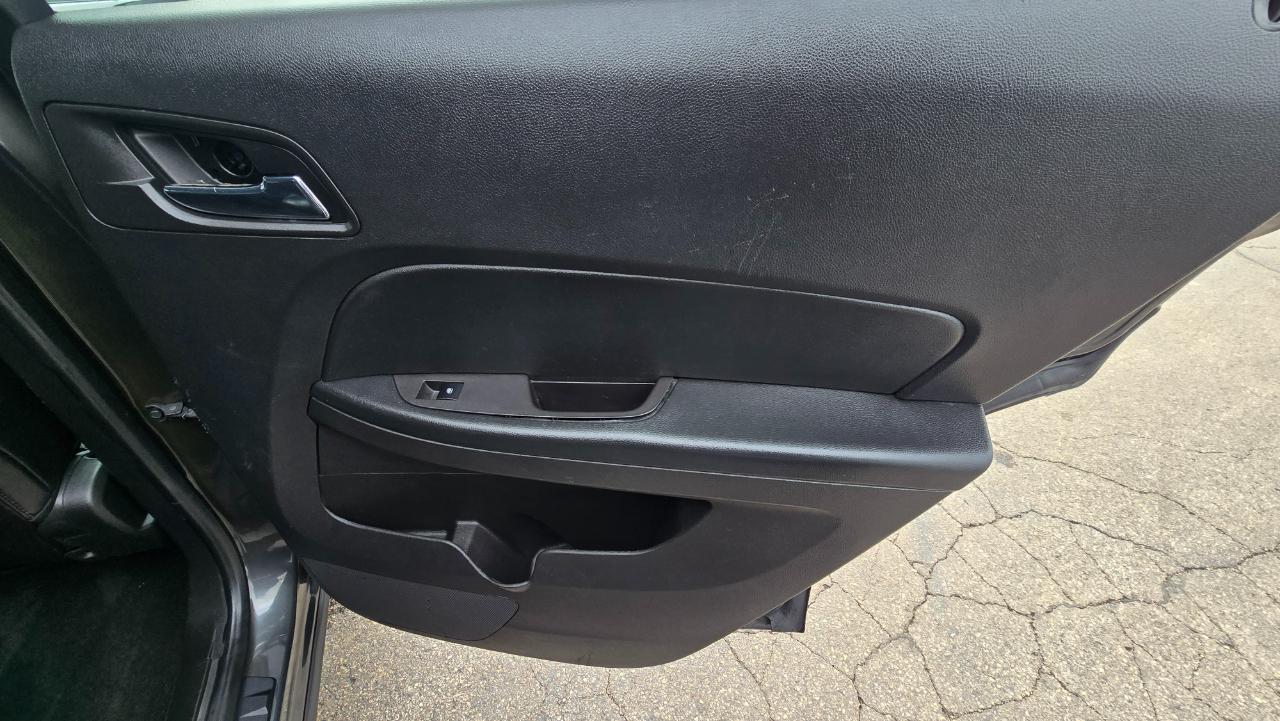 Chevrolet Equinox LTZ 2WD 2012