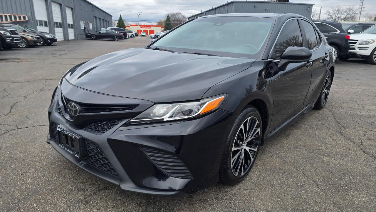 Toyota Camry SE 2018