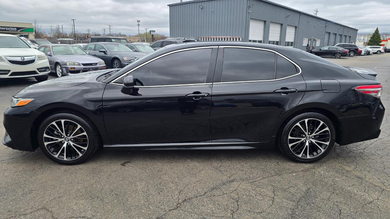 Toyota Camry SE 2018