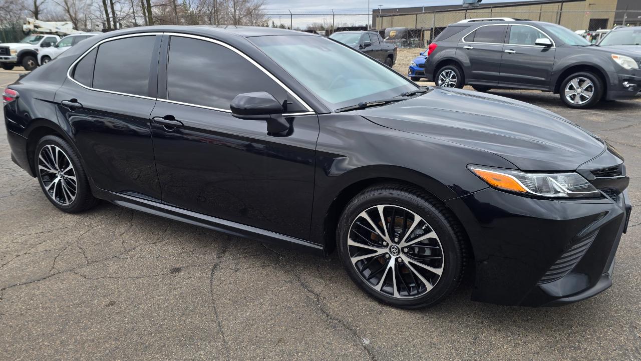 Toyota Camry SE 2018